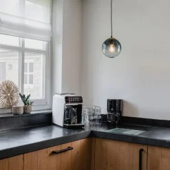 QAZQA Art-Deco-Hängelampe aus Messing mit ozeanblauem Glas 20 cm – Pallon