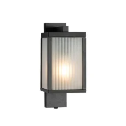 QAZQA Außenwandlaterne schwarz mit geripptem Glas und Hell-Dunkel-Sensor - Charlois