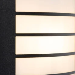 QAZQA Außenwandleuchte schwarz IP44 mit Hell-Dunkel-Sensor - Miro