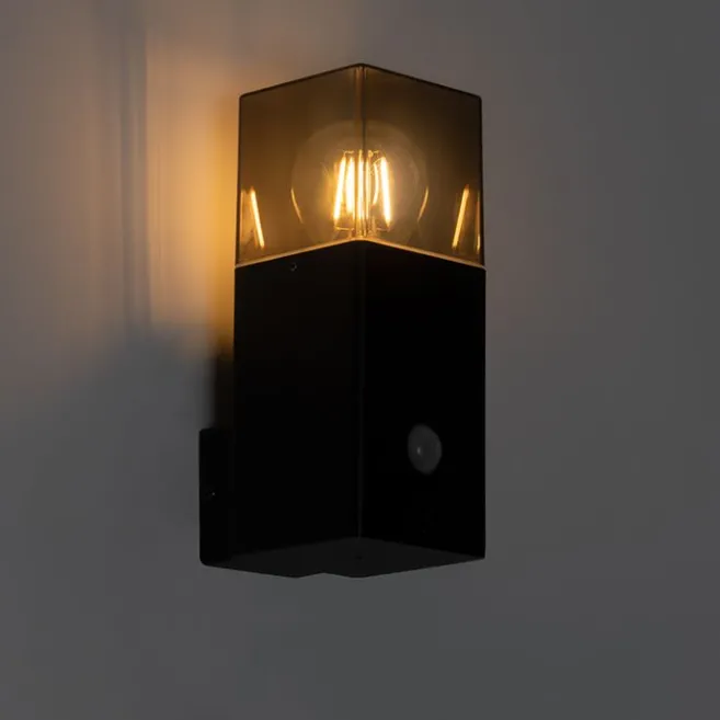 QAZQA Außenwandleuchte schwarz IP44 mit Bewegungsmelder - Dänemark