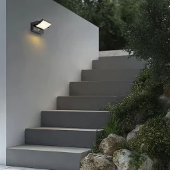 QAZQA Außenwandleuchte schwarz inkl. LED IP54 mit Bewegungssensor Solar - Judge