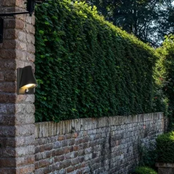 QAZQA Außenwandleuchte schwarz IP44 mit Bewegungsmelder - Femke