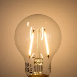 LUEDD E27 LED-Glühbirne A60 Lux-Sensor 2,5W 250lm 2200K