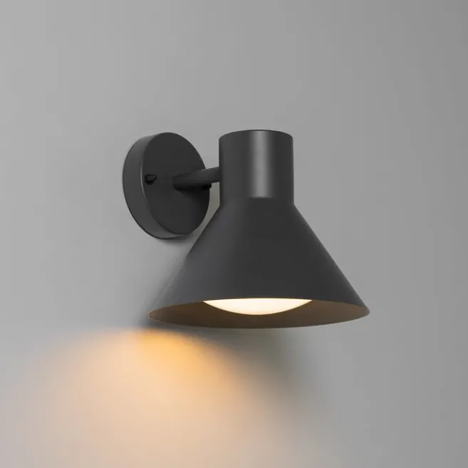 QAZQA Industrielle Außenwandleuchte dunkelgrauer Kegel IP44 - Natas