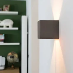 QAZQA Industrielle Wandleuchte Beton mit Lichteffekt - Box