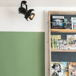 QAZQA Industriestudio Spot schwarz drehbar und kippbar - Film