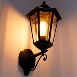 QAZQA Klassische Außenwandleuchte schwarz IP44 - Havana Up