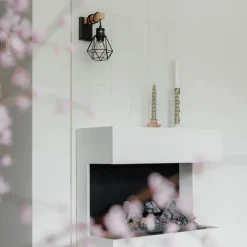 QAZQA Ländliche Wandlampe schwarz mit Holz - Chon