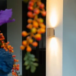 QAZQA Ländliche Wandleuchte aus Holz, quadratisch, 2-flammig – Sandy