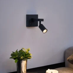 QAZQA Moderne schwarze Wandleuchte mit USB-C, neigbar - Rex