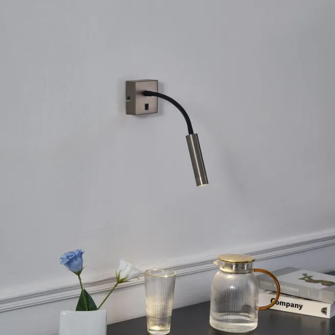 QAZQA Moderne Wandleuchte in Gunmetal mit USB-C-Anschluss - Gosna