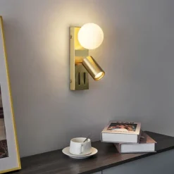 QAZQA Moderne Wandleuchte Messing 2-flammig Verstellbar mit USB-C-Anschluss - Lesly