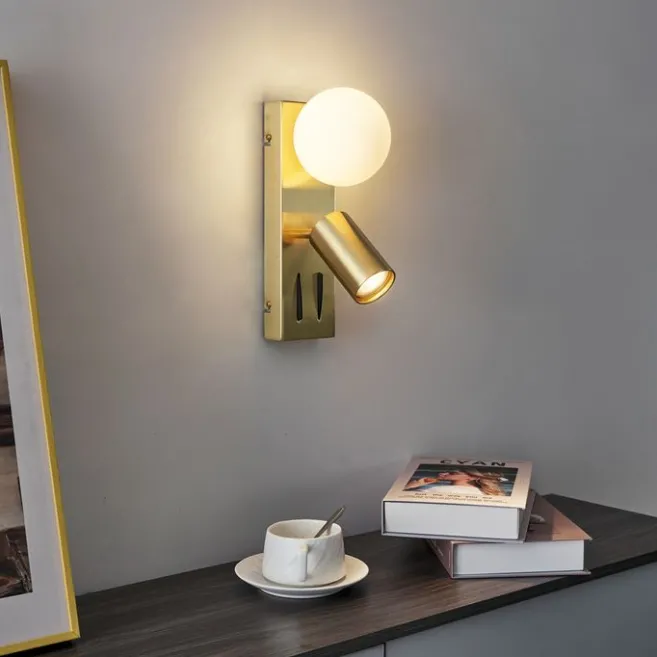 QAZQA Moderne Wandleuchte Messing 2-flammig Verstellbar mit USB-C-Anschluss - Lesly