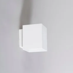 QAZQA Moderne Wandleuchte quadratisch weiß - Sola