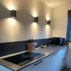 QAZQA Moderne Wandleuchte quadratisch schwarz - Sandy