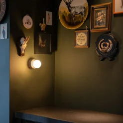 QAZQA Moderne Wandleuchte schwarz IP44 - Cederic