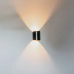 QAZQA Moderne Wandleuchte Schwarz mit Lichteffekt - Sabbio