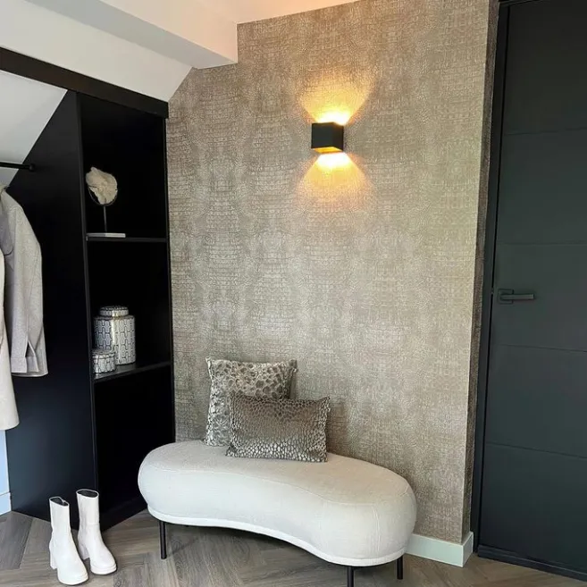 QAZQA Moderne Wandleuchte schwarz mit Lichteffekt - Transfer