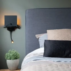 QAZQA Moderne Wandleuchte schwarz 2-flammig mit USB und Flexarm - Flero