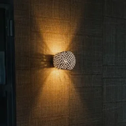 QAZQA Moderne Wandleuchte Weiß Gips Kugel mit Lichteffekt - Blur