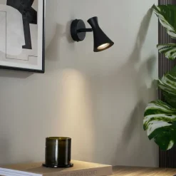 QAZQA Moderner Strahler schwarz dreh- und kippbar - Triangle