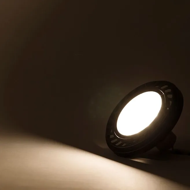 LUEDD Set mit 5 dimmbaren GU10 LED-Lampen AR111 8W 700lm 2700K