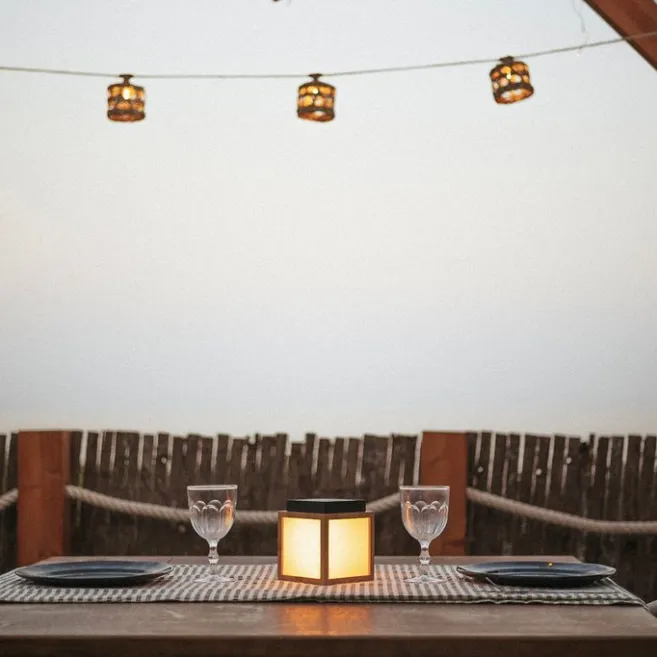 Newgarden Tischleuchte aus Bambus mit Flammeneffekt inkl. LED IP44 Solar Wiederaufladbar - Vega