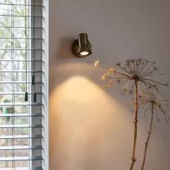 QAZQA Wandstrahler Bronze schwenkbar und neigbar mit Schalter - Karin 1